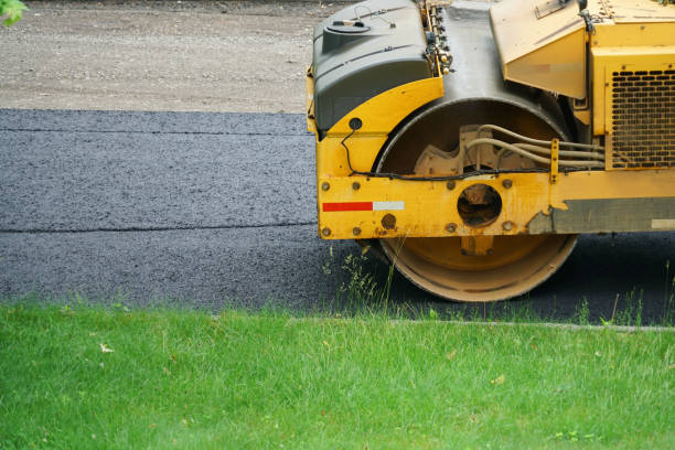 Best Asphalt Driveway Installation  in Una, WA